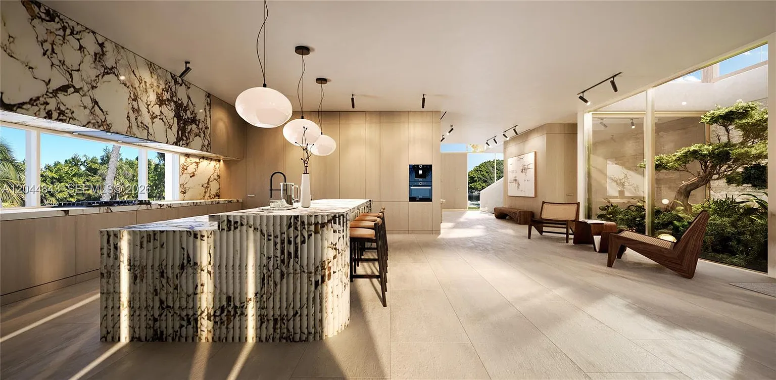 1224 S Venetian Way Miami Beach Luxury Waterfront Home on the Venetian Islands - Miami Beach luxury real estate